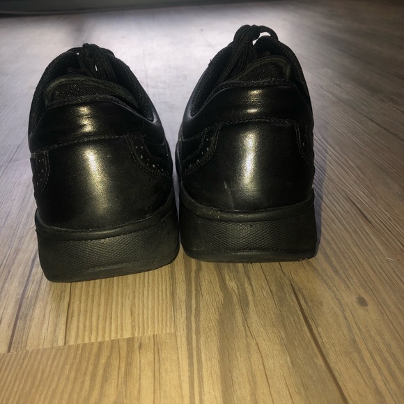 Ortho Feet Men’s Black Dress Shoes main image 7